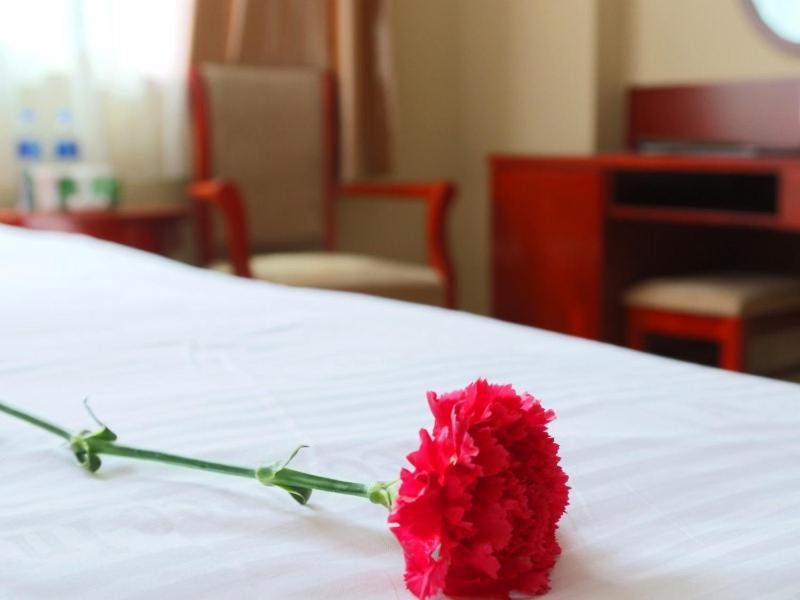 Greentree Inn Shanghai Pudong Airport Huaxia East Road Railway Station Shell Hotel Exterior foto