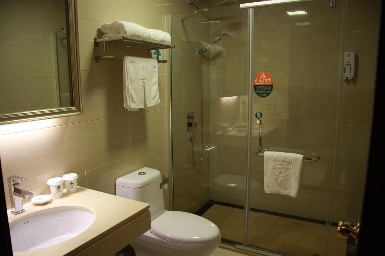 Greentree Inn Shanghai Pudong Airport Huaxia East Road Railway Station Shell Hotel Exterior foto