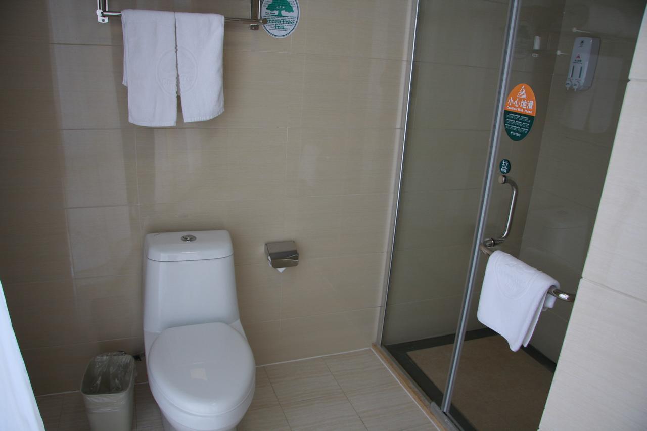 Greentree Inn Shanghai Pudong Airport Huaxia East Road Railway Station Shell Hotel Exterior foto