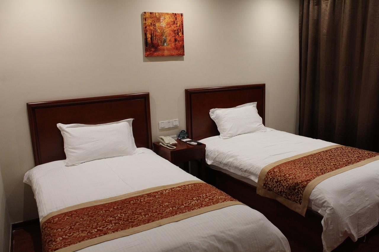 Greentree Inn Shanghai Pudong Airport Huaxia East Road Railway Station Shell Hotel Exterior foto