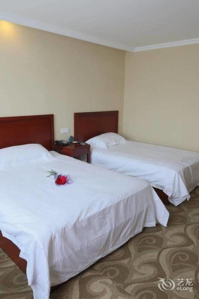 Greentree Inn Shanghai Pudong Airport Huaxia East Road Railway Station Shell Hotel Exterior foto